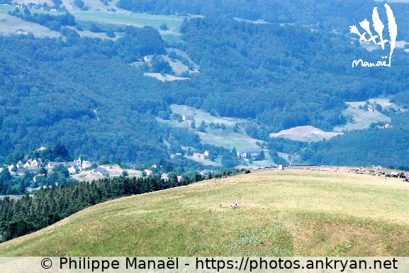 Banne d'Ordanche, terrain d'aéromodélisme (Auvergne, au pays des volcans / Trekking / France / Auvergne - FR-63) © Philippe Manaël