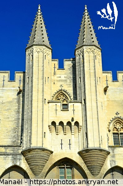 Façade du Palais des Papes (Avignon / Ville / France / Vaucluse - FR-84) © Philippe Manaël