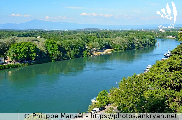 Le fleuve Rhône (Avignon / Ville / France / Vaucluse - FR-84) © Philippe Manaël