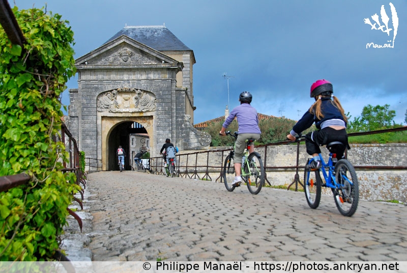 Porte des Campani (Ile de Ré / Ile / France / Poitou-Charentes - FR-17) © Philippe Manaël