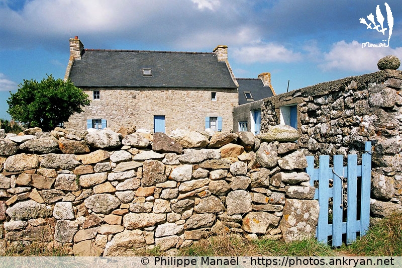 Maison ouessantine, Nord-Ouest (Ile d'Ouessant / Ile / France / Bretagne - FR-29) © Philippe Manaël