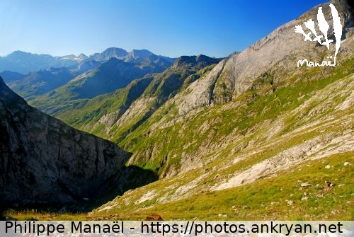 Vallée d'Ossoue (Vignemale, seigneur des Pyrénées / Trekking / France / Midi-Pyrénées - FR-65) © Philippe Manaël