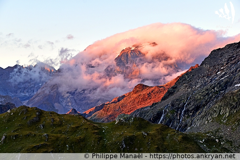 Soleil couchant : la Grande Casse (Les Balcons de la Vanoise / Trekking / France / Savoie - FR-73) © Philippe Manaël