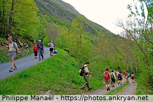 Route du Saussa-Débat, Gèdre (Les Pyrénées, spécial 10 ans de Natura / Trekking / France / Midi-Pyrénées - FR-65) © Philippe Manaël