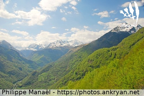 Vallée de Gavarnie, côté sud (Les Pyrénées, spécial 10 ans de Natura / Trekking / France) © Philippe Manaël