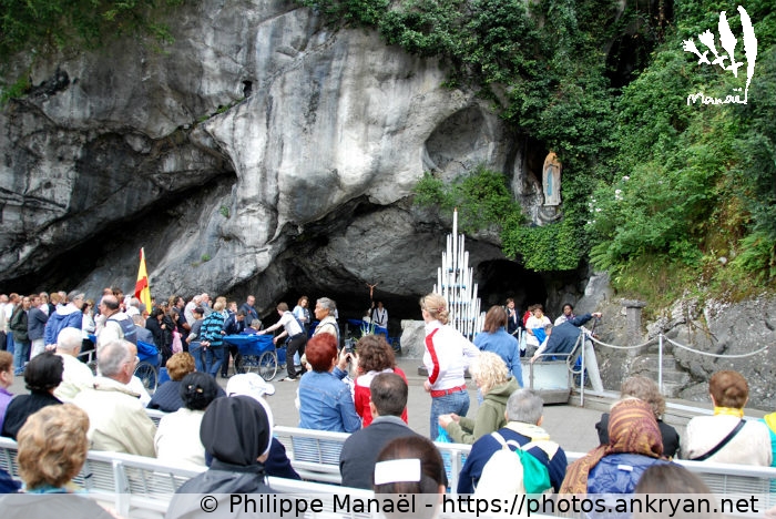 Grotte de Massabielle (Lourdes / Ville / France / Hautes-Pyrénées - FR-65) © Philippe Manaël