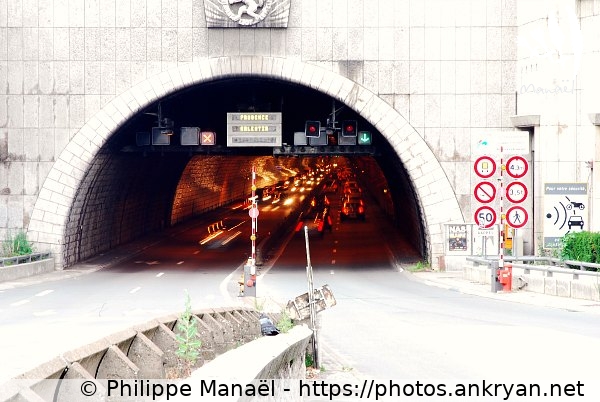 Tunnel de la Croix-Rousse (Lyon / Ville / France / Rhône-Alpes - FR-69) © Philippe Manaël
