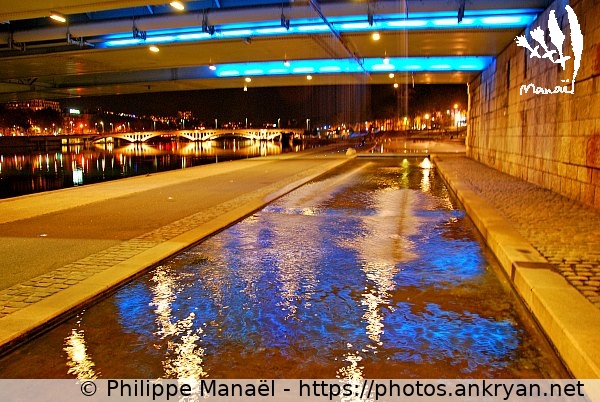 Nuit : sous le pont de la Guillotière (Lyon / Ville / France / Rhône-Alpes - FR-69) © Philippe Manaël