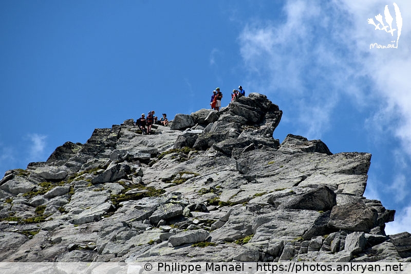 Randonneurs au sommet (Savoie : Pointe de l'Observatoire / Balade / France / Savoie - FR-73) © Philippe Manaël