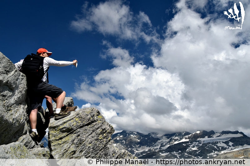 Au sommet : selfie (Savoie : Pointe de l'Observatoire / Balade / France / Savoie - FR-73) © Philippe Manaël