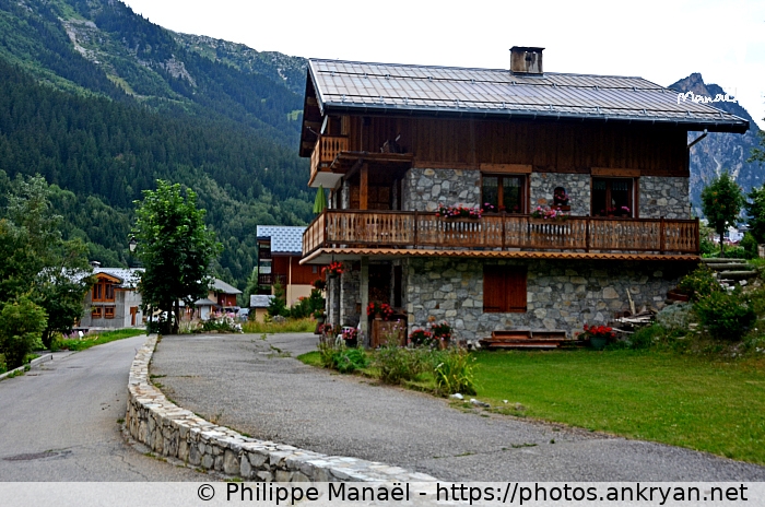 Chalet, quartier des Darbelays 3 (Pralognan-la-Vanoise / Ville / France / Savoie - FR-73) © Philippe Manaël