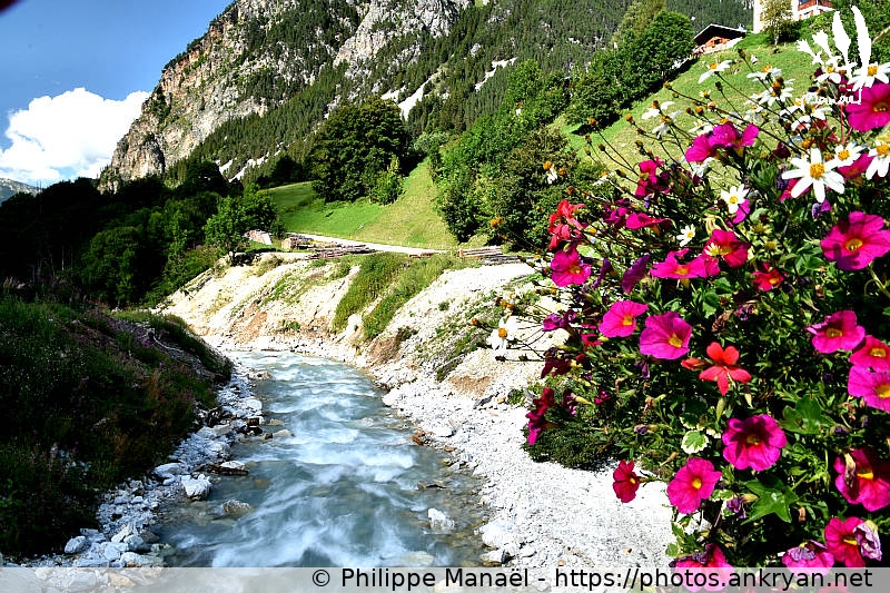 Doron de Pralognan, Route des Granges (Pralognan-la-Vanoise / Ville / France / Savoie - FR-73) © Philippe Manaël