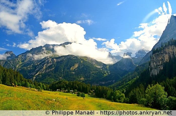 Mont Bochor depuis la Cholière (Savoie : Pralognan, Les Prioux / Balade / France / Savoie - FR-73) © Philippe Manaël