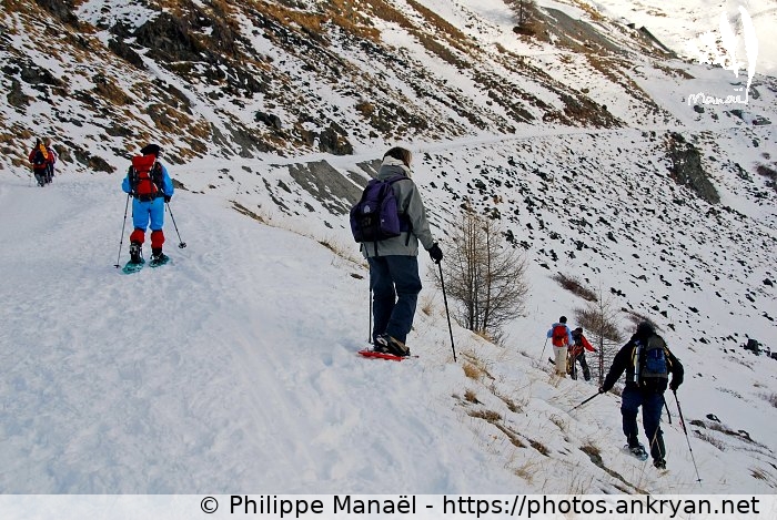 Descente vers La Pierre Ecrite (Queyras, nouvel an à Molines / Trekking / France / Hautes-Alpes - FR-05) © Philippe Manaël