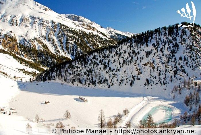 Ancien lac glaciaire du Pra Premier (Queyras, nouvel an à Molines / Trekking / France / Hautes-Alpes - FR-05) © Philippe Manaël
