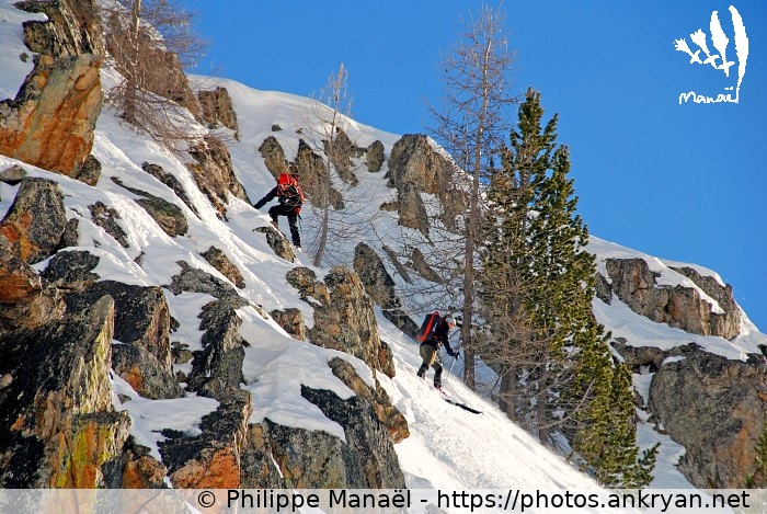Descente depuis Drataya, 1 (Queyras, nouvel an à Molines / Trekking / France / Hautes-Alpes - FR-05) © Philippe Manaël