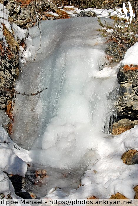 Eaux verglacées (Queyras, nouvel an à Molines / Trekking / France / Hautes-Alpes - FR-05) © Philippe Manaël