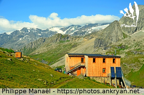 Glaciers, refuge Péclet-Polset (Tour des Glaciers de la Vanoise / Trekking / France / Savoie - FR-73) © Philippe Manaël