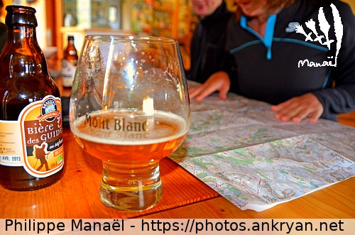 Bière des guides (Tour des Glaciers de la Vanoise / Trekking / France / Savoie - FR-73) © Philippe Manaël