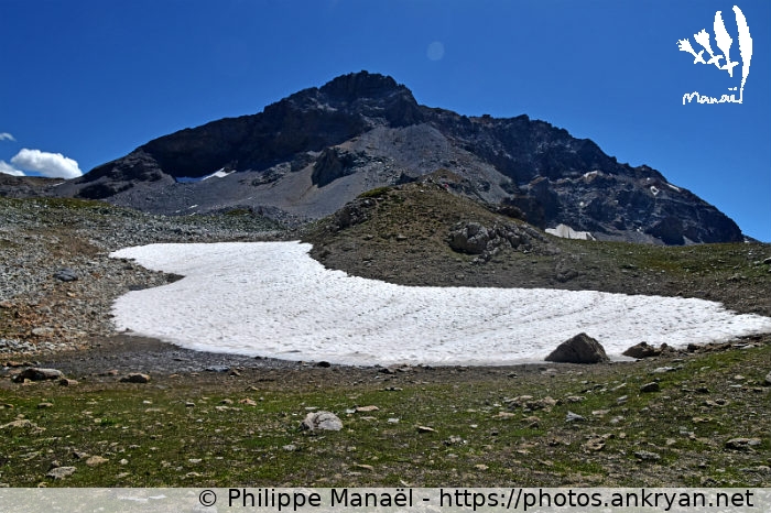 Névé au col du Plan Séry (Traversée de la Vanoise / Trekking / France / Savoie - FR-73) © Philippe Manaël