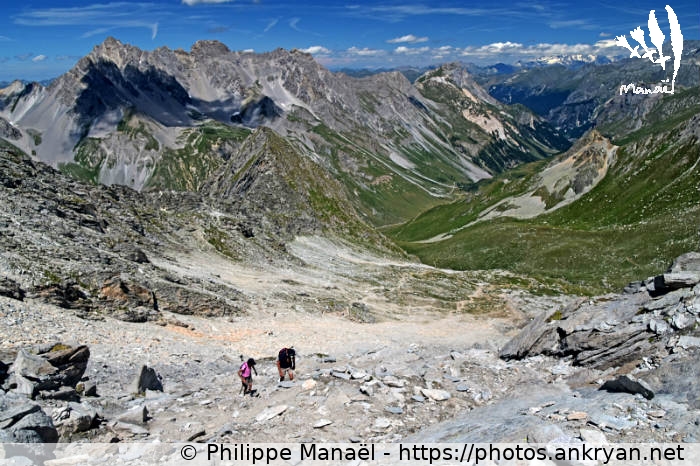 Col d'Aussois : traverse des éboulis (Traversée de la Vanoise / Trekking / France / Savoie - FR-73) © Philippe Manaël