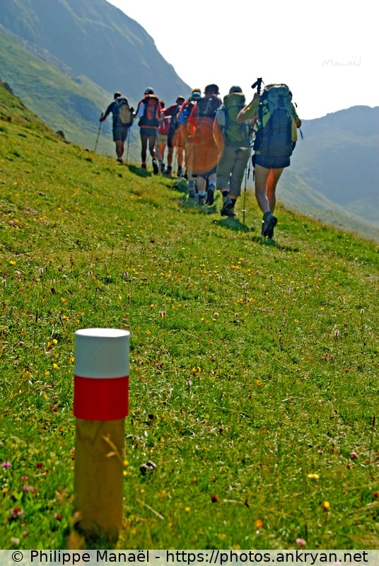 Borne espagnole (Traversée des Pyrénées par la HRP / Trekking / France) © Philippe Manaël
