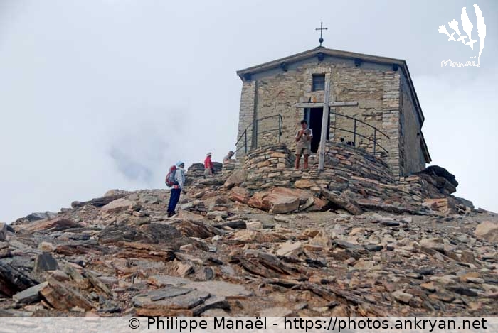 Chapelle du Mont Thabor (Vallée de la Clarée et Mont Thabor / Trekking / France / Hautes-Alpes - FR-05) © Philippe Manaël