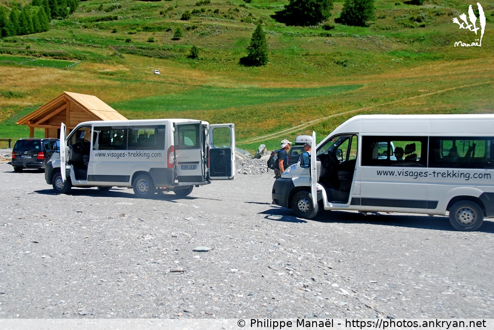 Minibus de Visages (Hautes vallées piémontaises / Italie / Hautes-Alpes - FR-05) © Philippe Manaël