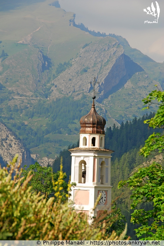 Sommet d'église de Chialvetta (Hautes vallées piémontaises / Italie / Piémont - IT) © Philippe Manaël