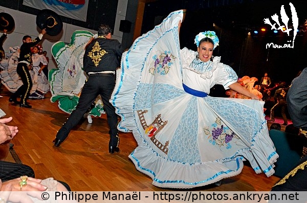 photo n°26 (Mexique : Ballet Folklórico de la Universidad de Guanajuato / Mondial'Folk de Plozévet 2014 / Festival / France / Bretagne - FR-29) © Philippe Manaël