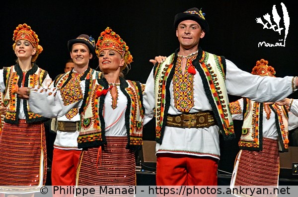 photo n°6 (Ukraine : Ballet Gorytsvit / Mondial'Folk de Plozévet 2014 / Festival / France / Bretagne - FR-29) © Philippe Manaël
