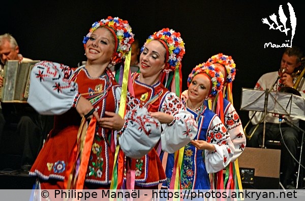 photo n°13 (Ukraine : Ballet Gorytsvit / Mondial'Folk de Plozévet 2014 / Festival / France / Bretagne - FR-29) © Philippe Manaël