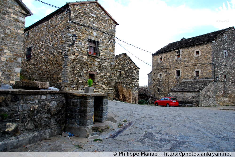 Architecture en pierre, Bestué (Cirques et Canyons du Mont Perdu / Espagne / Huesca - ES) © Philippe Manaël