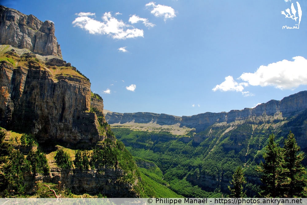 Vallée d'Ordesa (Cirques et Canyons du Mont Perdu / Espagne / Aragon - ES) © Philippe Manaël