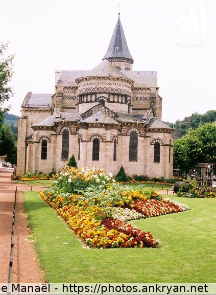 Eglise Saint Joseph, La Bourboule (Auvergne, au pays des volcans / Trekking / France / Auvergne - FR-63) © Philippe Manaël