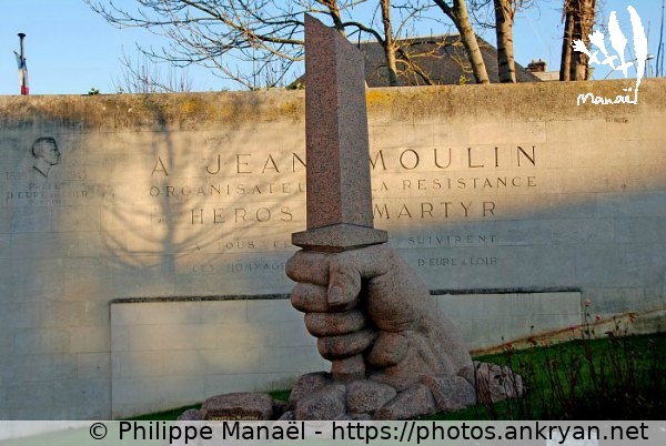 Monument Jean Moulin (Chartres / Ville / France / Eure-et-Loir - FR-28) © Philippe Manaël