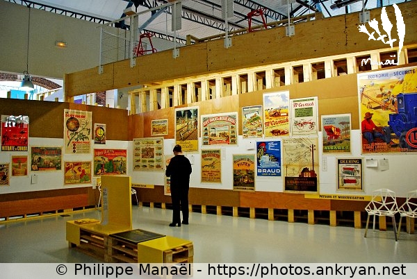 Le Compa : expo "Affiches de campagnes" 1 (Chartres / Ville / France / Eure-et-Loir - FR-28) © Philippe Manaël