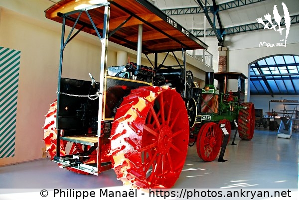 Le Compa : tracteur Sawyer-Massey (Chartres / Ville / France / Eure-et-Loir - FR-28) © Philippe Manaël