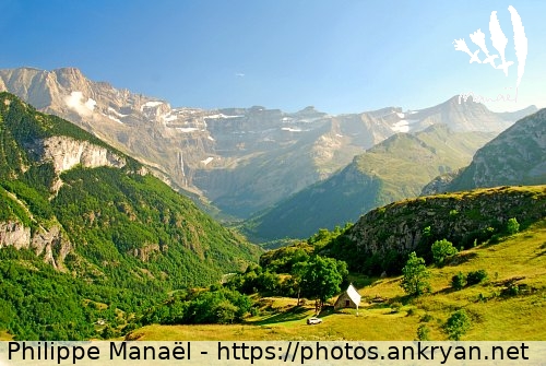 Plateau de Saugué et son panorama (Pyrénées : Cirque de Gavarnie / Balade / France / Midi-Pyrénées - FR-65) © Philippe Manaël