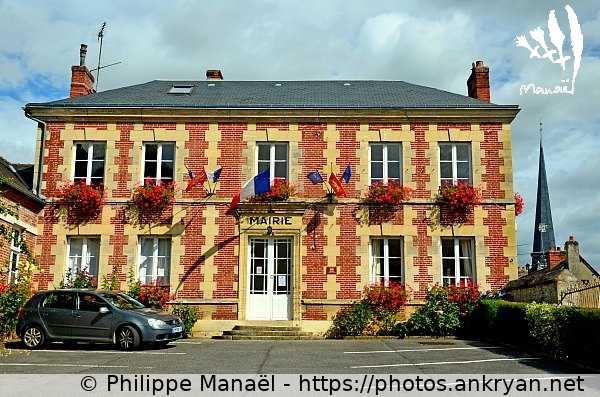 Mairie de Dangu (Dangu / Ville / France / Haute-Normandie - FR-27) © Philippe Manaël