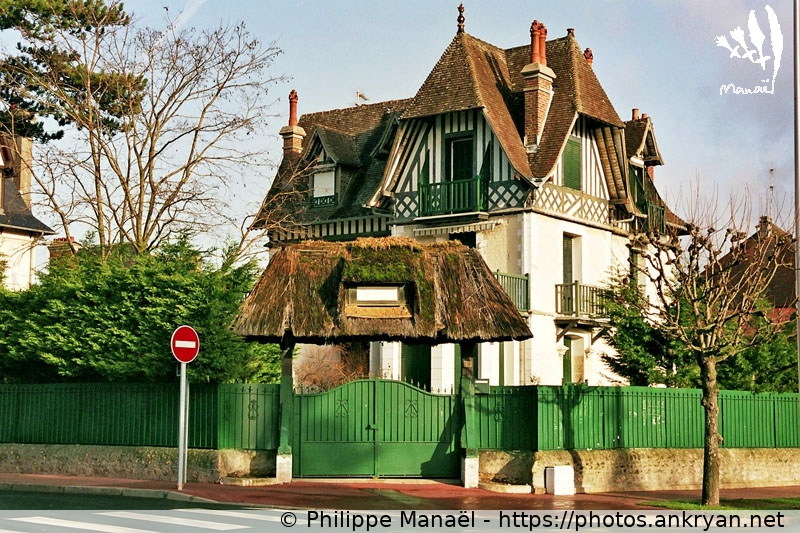 Habitation normande (Deauville / Ville / France / Basse-Normandie - FR-14) © Philippe Manaël