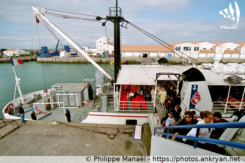 Débarquement à Port-Joinville (Ile d'Yeu / Ile / France / Pays-de-la-Loire - FR-85) © Philippe Manaël