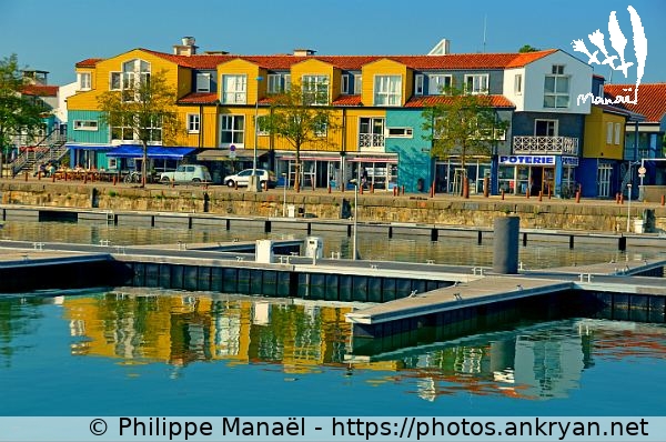 Quartier du Gabut, village de couleurs (La Rochelle / Ville / France / Poitou-Charentes - FR-17) © Philippe Manaël