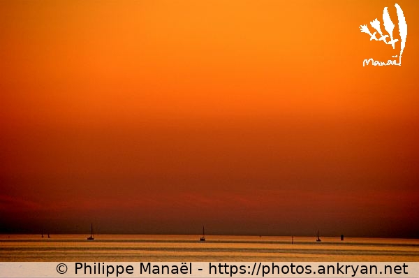 Soleil couchant sur la baie 2 (La Rochelle / Ville / France / Poitou-Charentes - FR-17) © Philippe Manaël