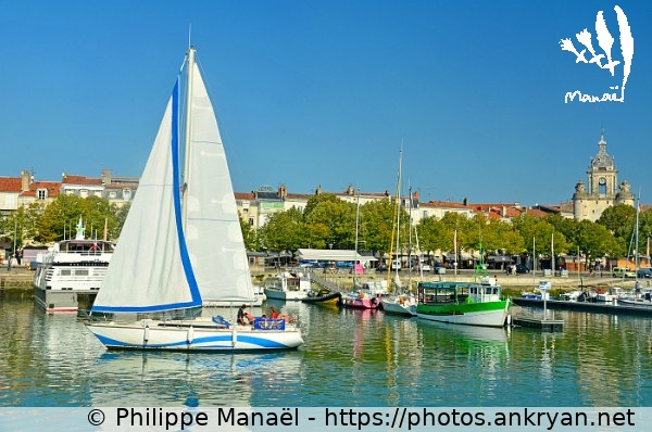 Voilier sur le Vieux-Port (La Rochelle / Ville / France / Poitou-Charentes - FR-17) © Philippe Manaël