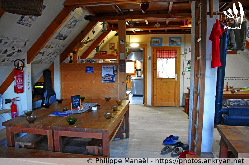Refuge de la Valette, salle à manger 1 (Les Balcons de la Vanoise / Trekking / France / Savoie - FR-73) © Philippe Manaël