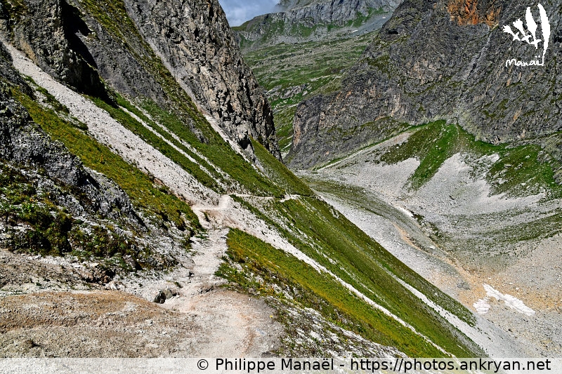 Paysage minéral, col de Leschaux (Les Hauts de la Vanoise / Trekking / France / Savoie - FR-73) © Philippe Manaël