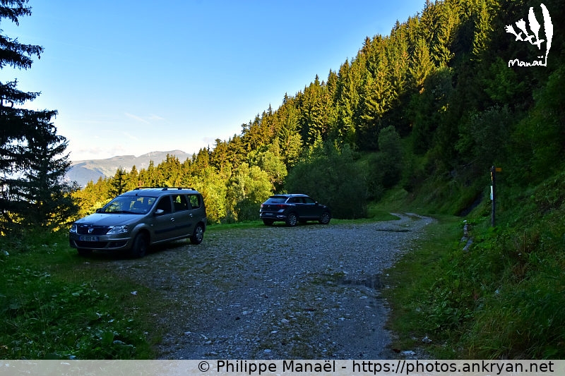 Parking du Plan Fournier, Le Planay (Les Hauts de la Vanoise / Trekking / France / Savoie - FR-73) © Philippe Manaël