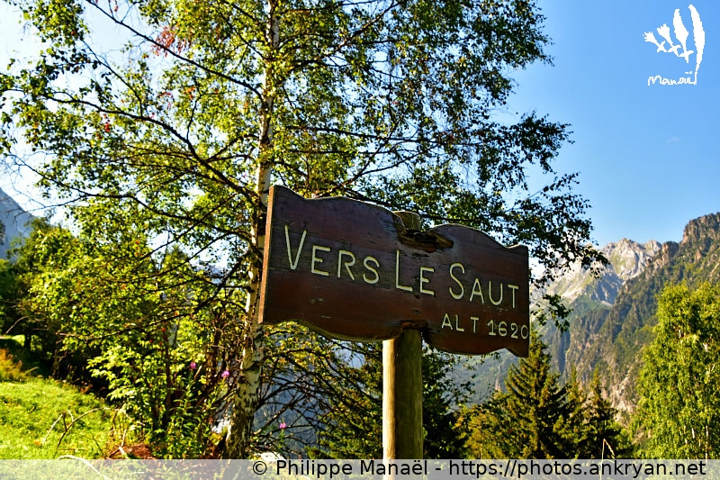 Panneau Vers le Saut, Le Planay (Les Hauts de la Vanoise / Trekking / France / Savoie - FR-73) © Philippe Manaël