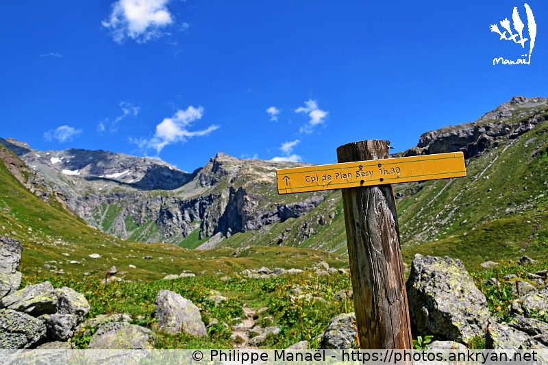 Direction le col du Plan Séry (Les Hauts de la Vanoise / Trekking / France / Savoie - FR-73) © Philippe Manaël